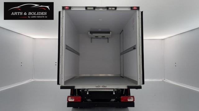 Volkswagen Crafter image 3