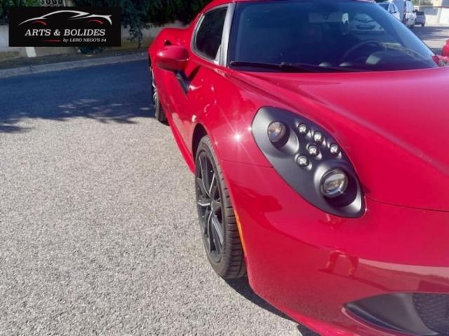 Alfa Romeo 4c image 8