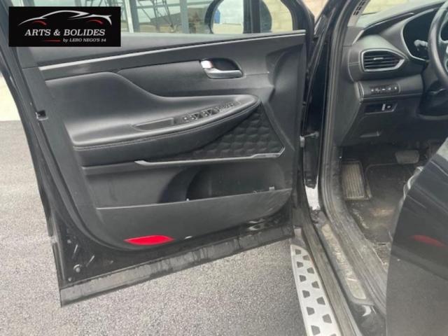 Hyundai Santa Fe image 6