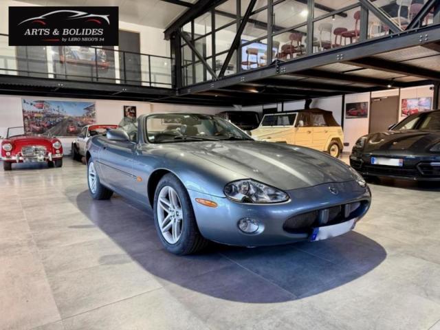 Jaguar Xk8 image 2