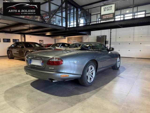 Jaguar Xk8 image 3