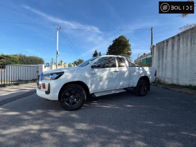 Toyota Hilux image 4