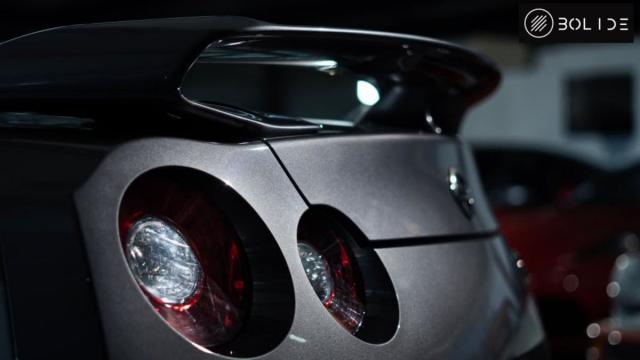 Nissan Gt-R image 8