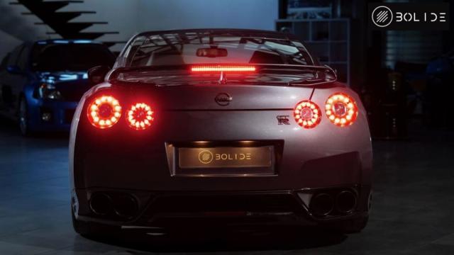 Nissan Gt-R image 9