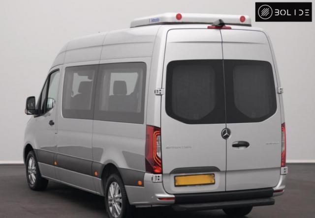 Mercedes Benz Sprinter image 6