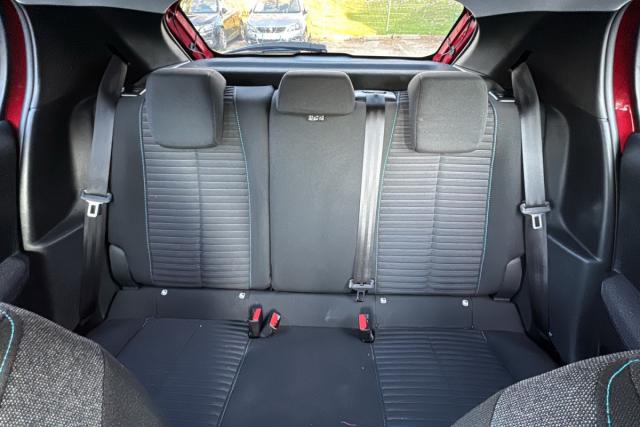 Peugeot 208 image 1