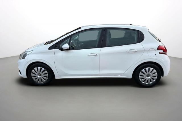 Peugeot 208 image 4