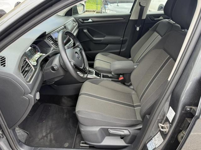 Volkswagen T-Roc image 8