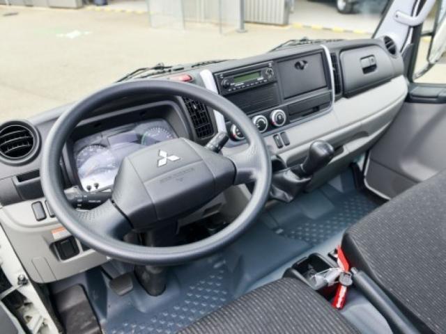 Mitsubishi Fuso image 1