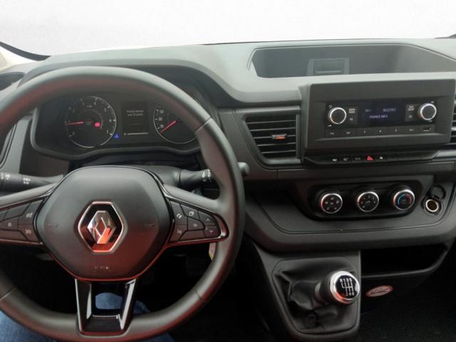 Renault Trafic image 3