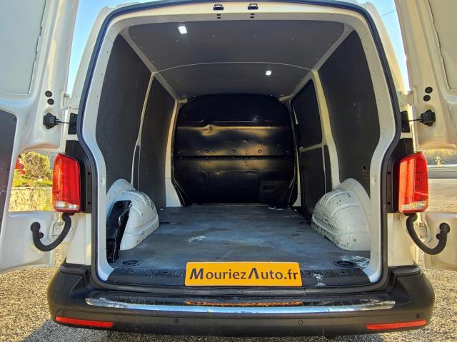 Volkswagen Transporter image 4