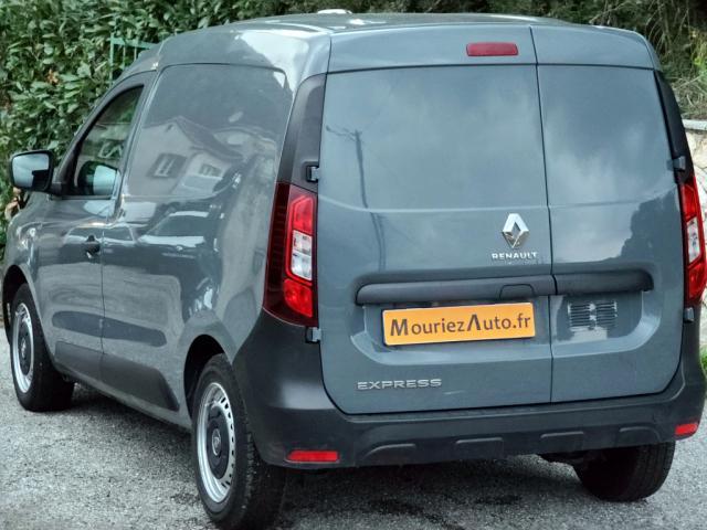 Renault Express Van image 3