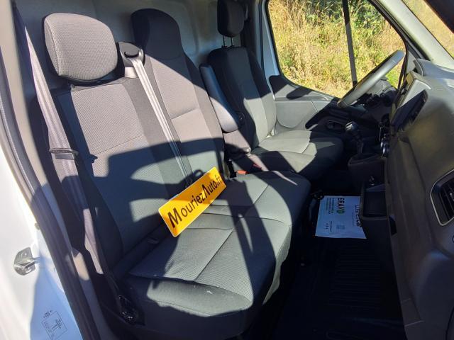 Renault Master image 1