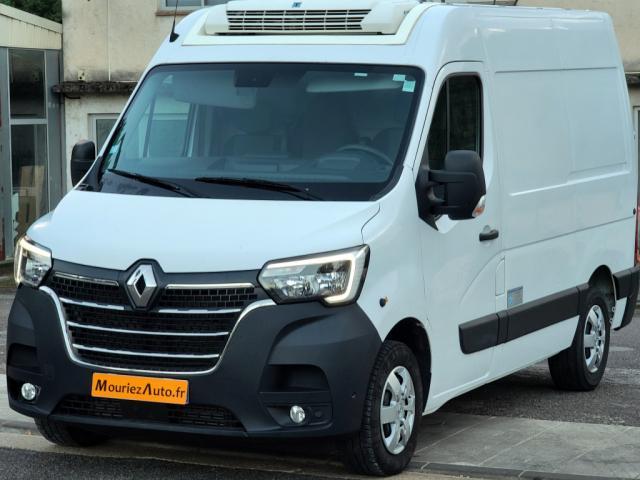 Renault Master image 2