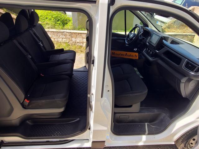 Renault Trafic image 2