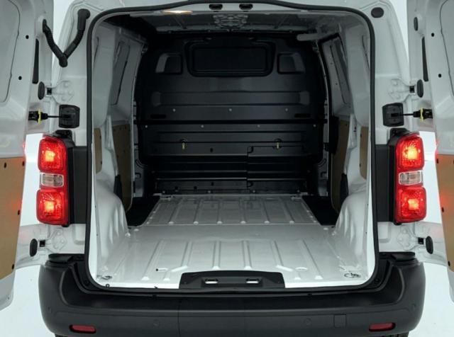 Citroen Jumpy image 9