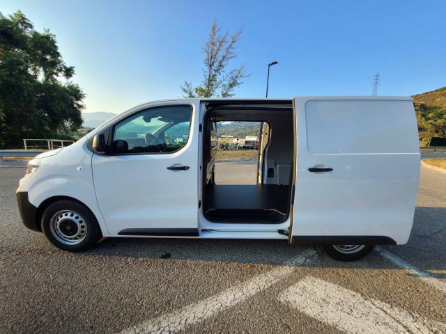 Citroen Jumpy image 3