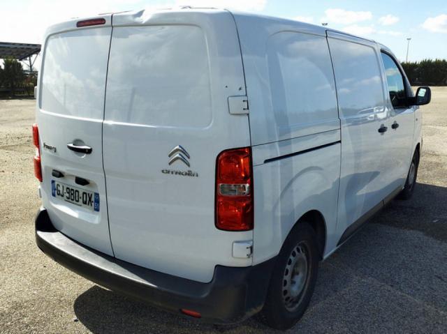 Citroen Jumpy image 2