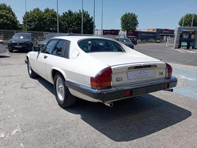 Jaguar Xjs image 8