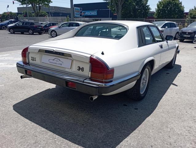 Jaguar Xjs image 1
