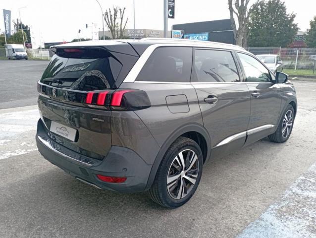 Peugeot 5008 image 4