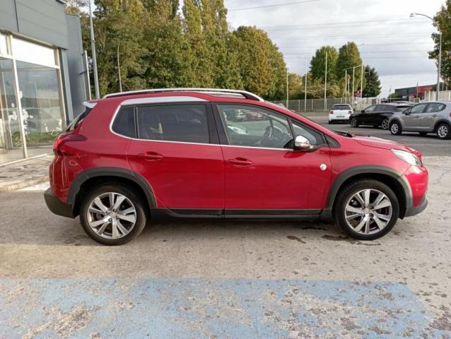 Peugeot 2008 image 3