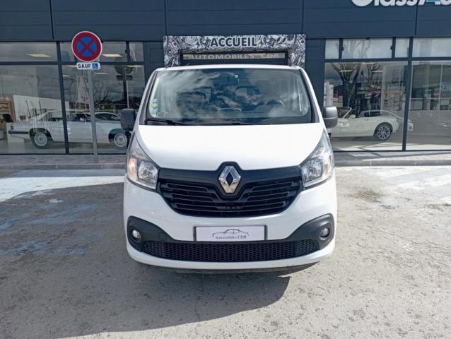 Renault Trafic image 2