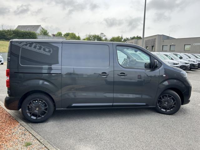 Opel Vivaro image 2