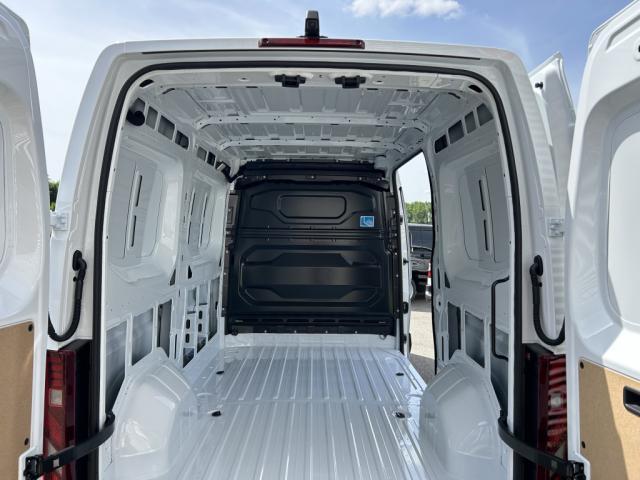 Renault Master image 1
