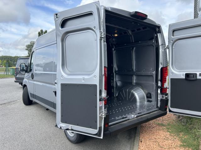 Peugeot Boxer image 6