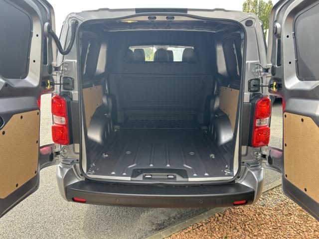 Citroen Jumpy image 2