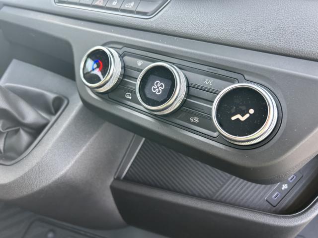 Renault Master image 3