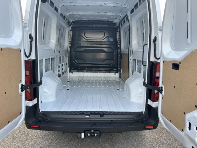 Renault Master image 7