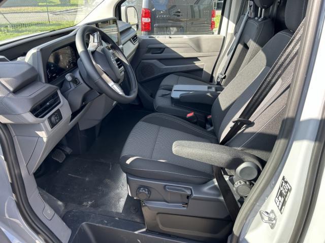 Volkswagen Transporter image 3