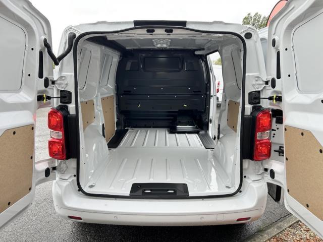 Peugeot Expert image 8