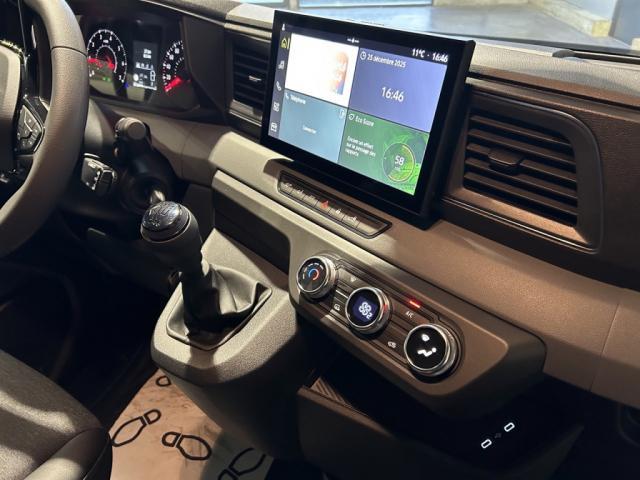 Renault Master image 4