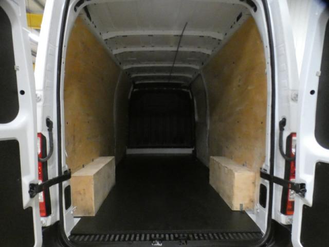 Opel Movano image 2