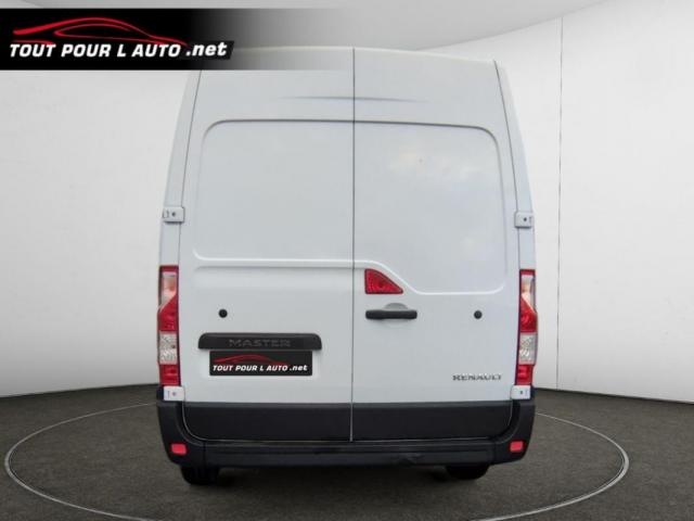 Renault Master image 2