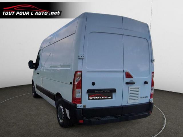 Renault Master image 2