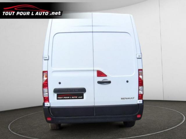 Renault Master image 2
