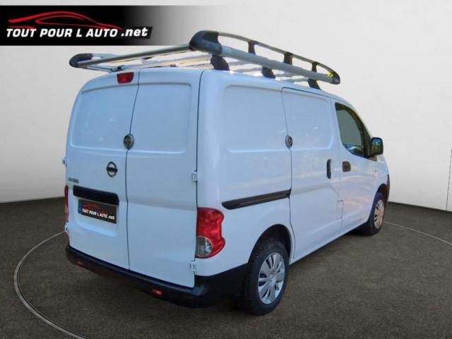 Nissan Nv200 image 9