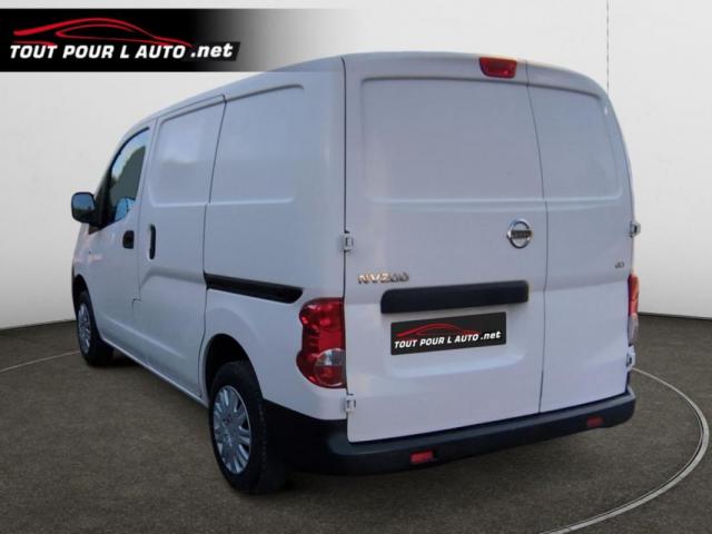 Nissan Nv200 image 2