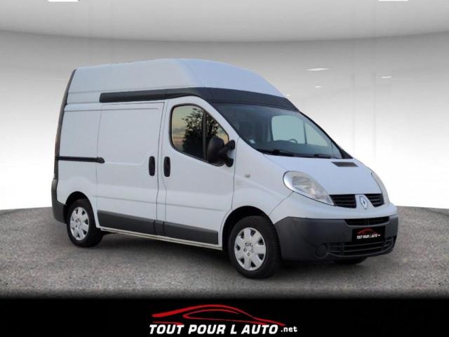 Renault Trafic image 2