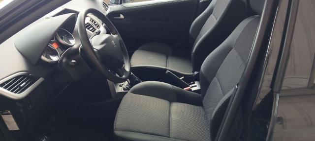 Peugeot 207 image 2