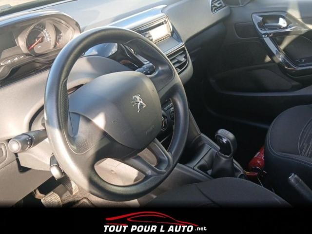 Peugeot 208 image 9