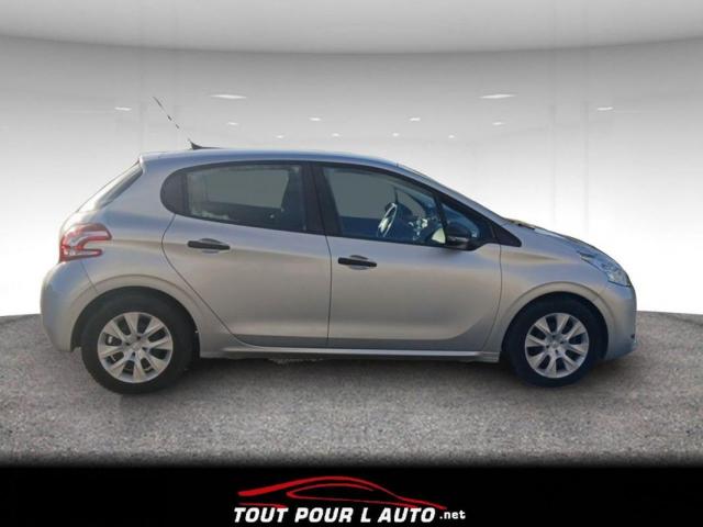 Peugeot 208 image 2