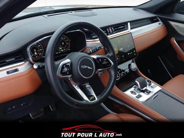 Jaguar F-Pace image 9