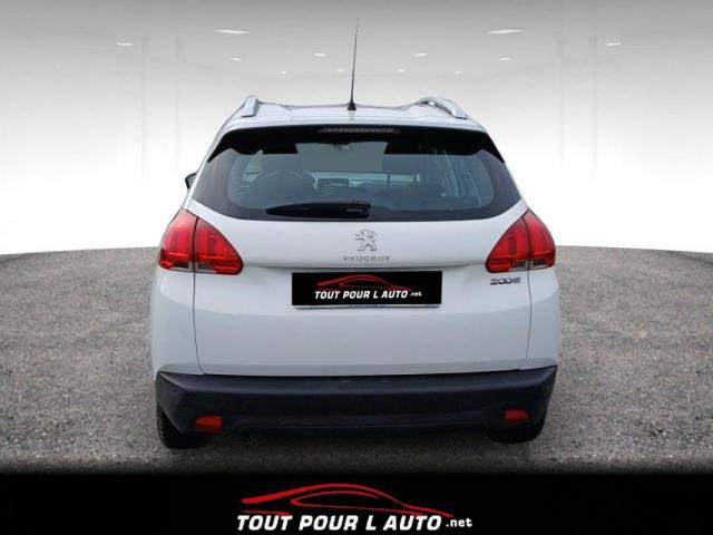Peugeot 2008 image 2