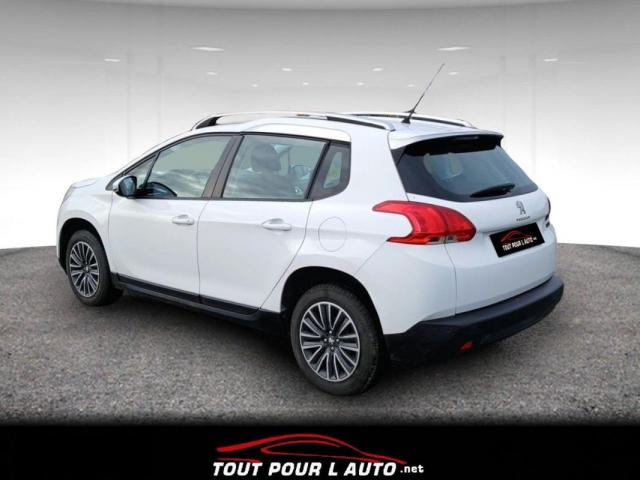 Peugeot 2008 image 1