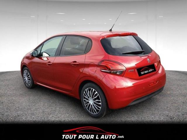 Peugeot 208 image 4